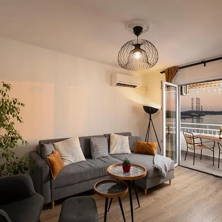 Apartman Floor Sunset *