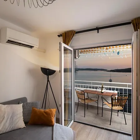 Apartman Floor Sunset