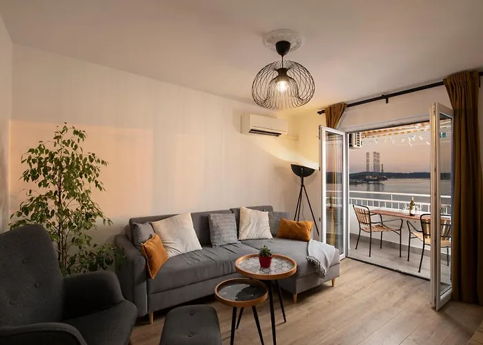 Apartment Floor Sunset *