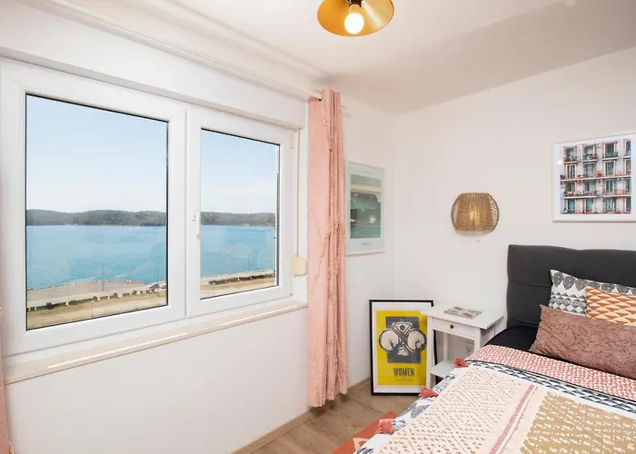 Floor Sunset Apartment Pula