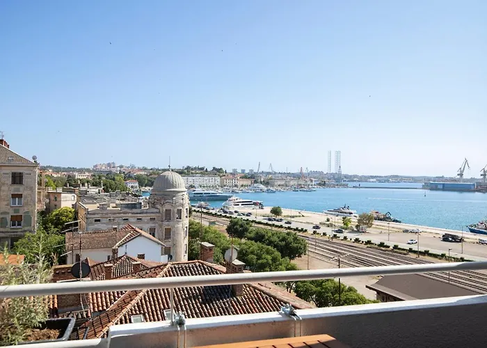 Floor Sunset Lägenhet